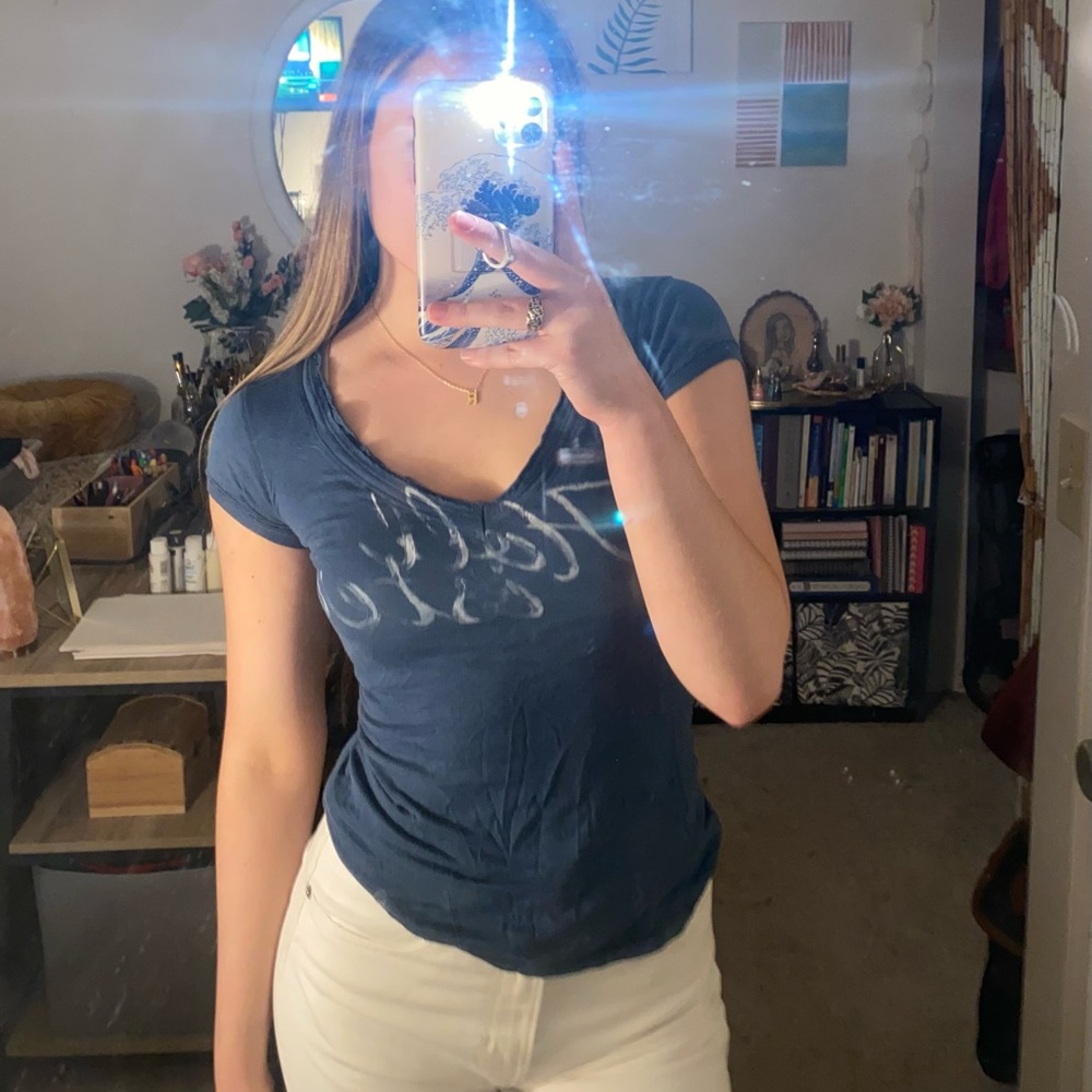 Vintage 2000’s Hollister top
